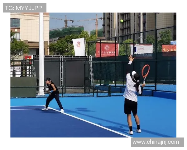 南京网球队的力量与精神：聚焦网球运动的成长与发展